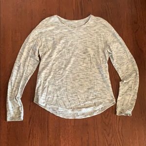 Size 6. Lululemon. Long sleeve.
